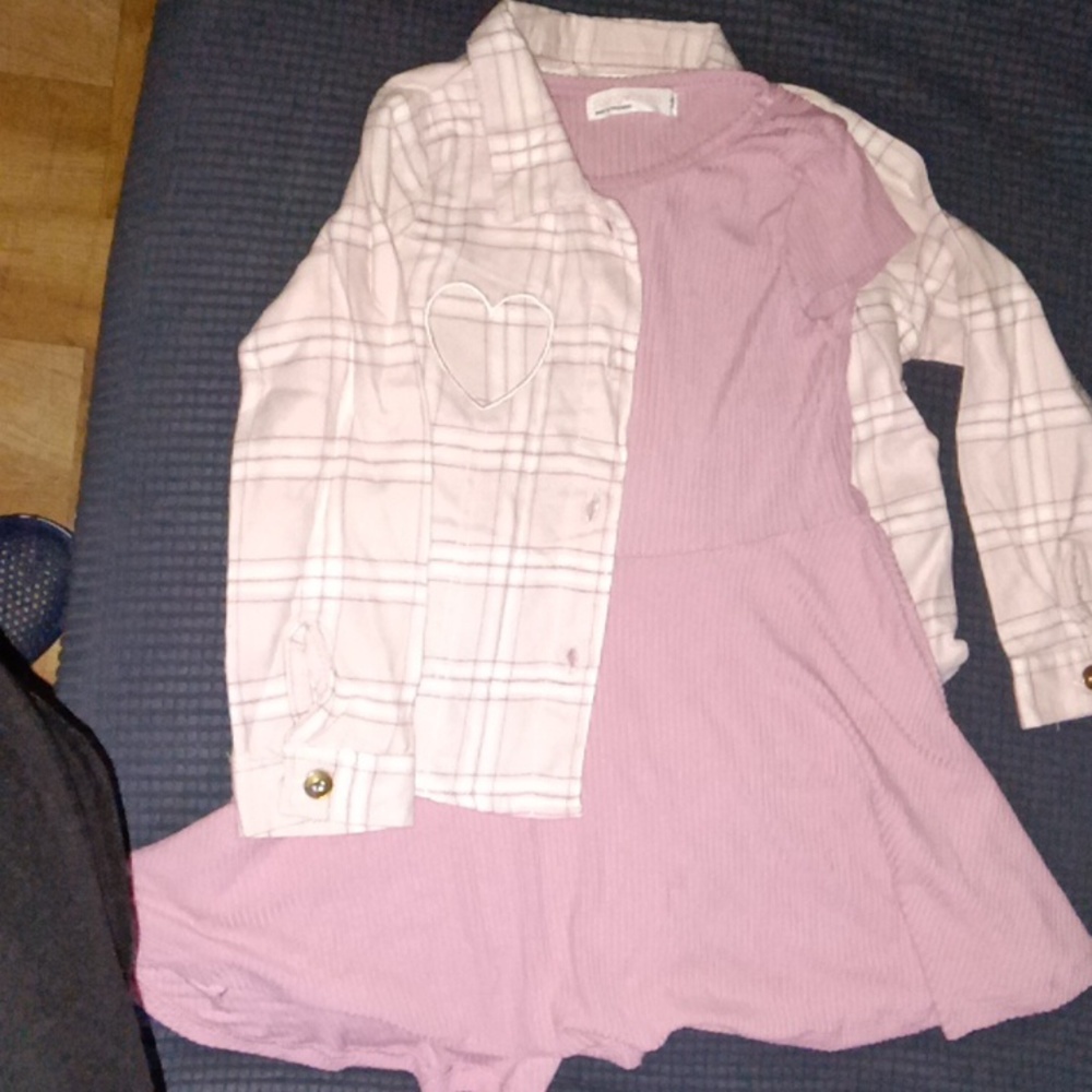 Girls size 5 pink dress